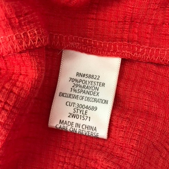 Max Studio Blouse 1X Orange Red Tank Top Crochet Flowy Pleated V Neck Sleeveless - Picture 8 of 10